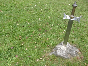 Wer dieses Schwert ziehet aus dem Stein...